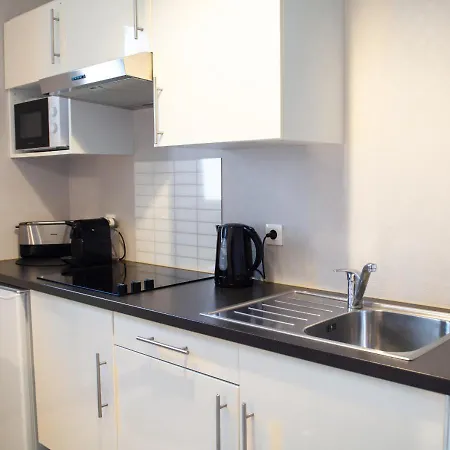 Le Charme D'antan - Terrasse - Balcon - Hypercentre *