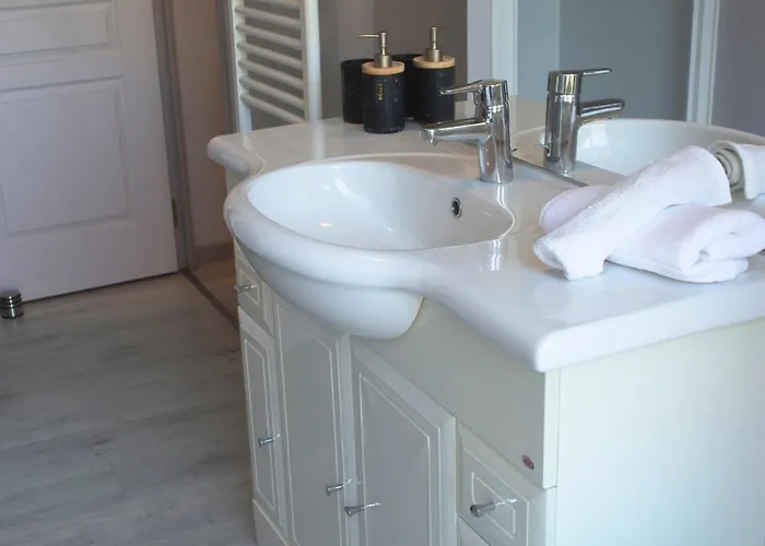 Le Charme D'antan - Terrasse - Balcon - Hypercentre Appartement Évreux